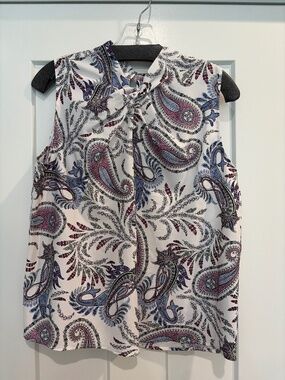 Loft sleeveless blouse